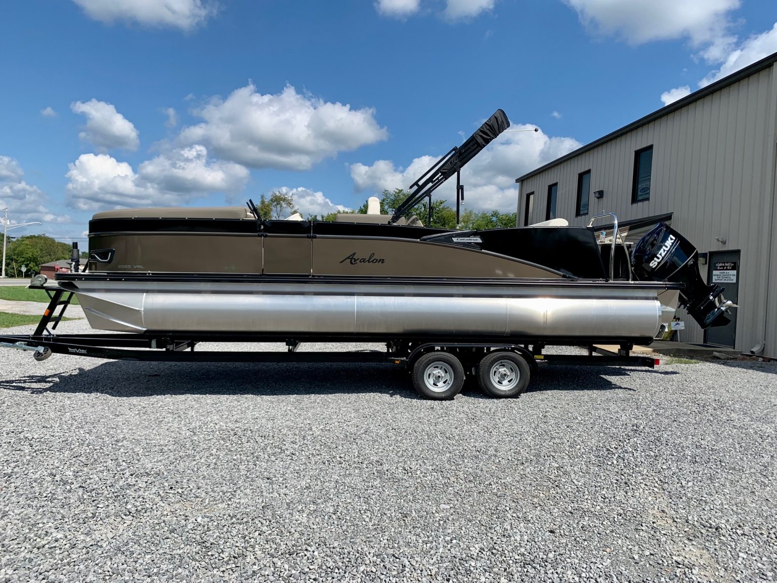 2023 Avalon Catalina 2385 VRL Calico Jack's